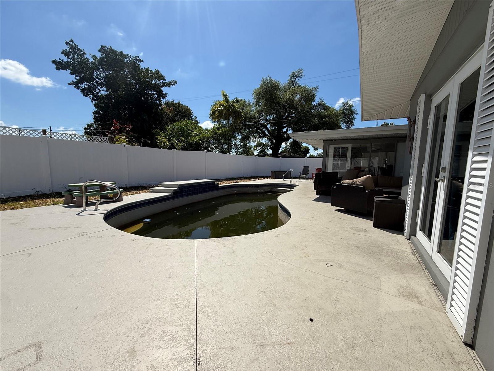 Image 42 of 44 For 3657 Kelly Street