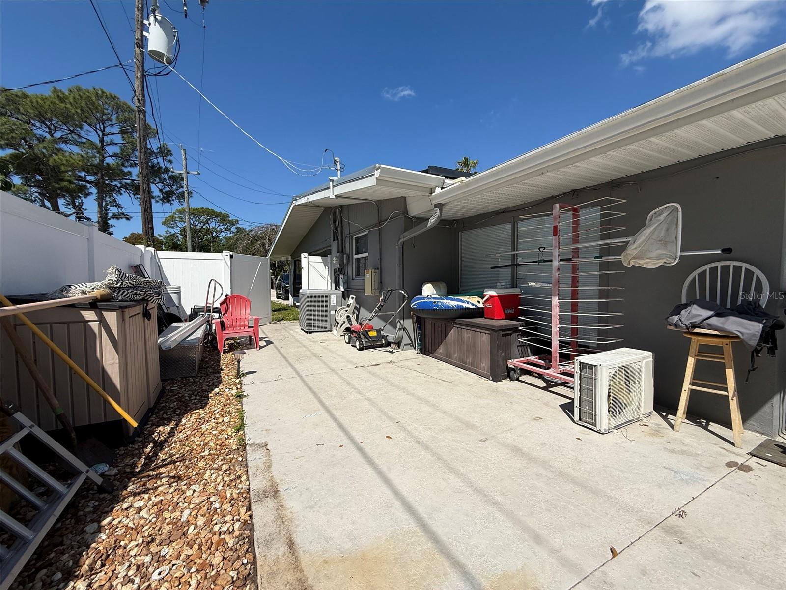 Image 43 of 44 For 3657 Kelly Street