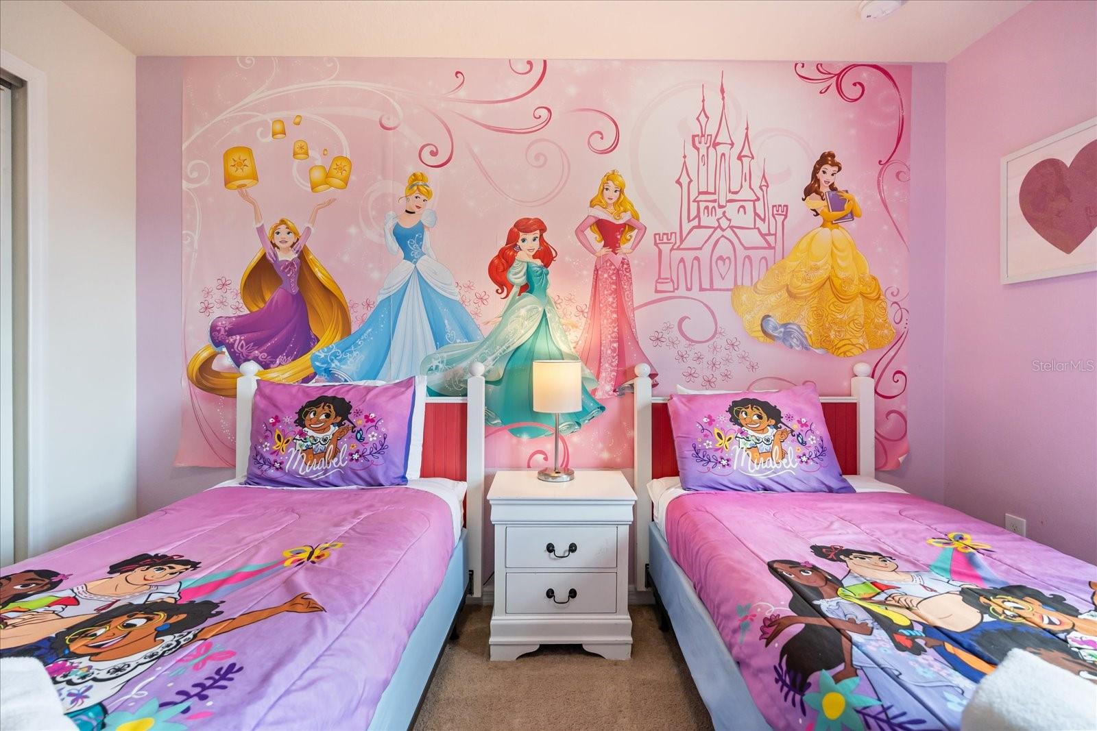 Image 15 of 52 For 5425 Misty Oak Circle