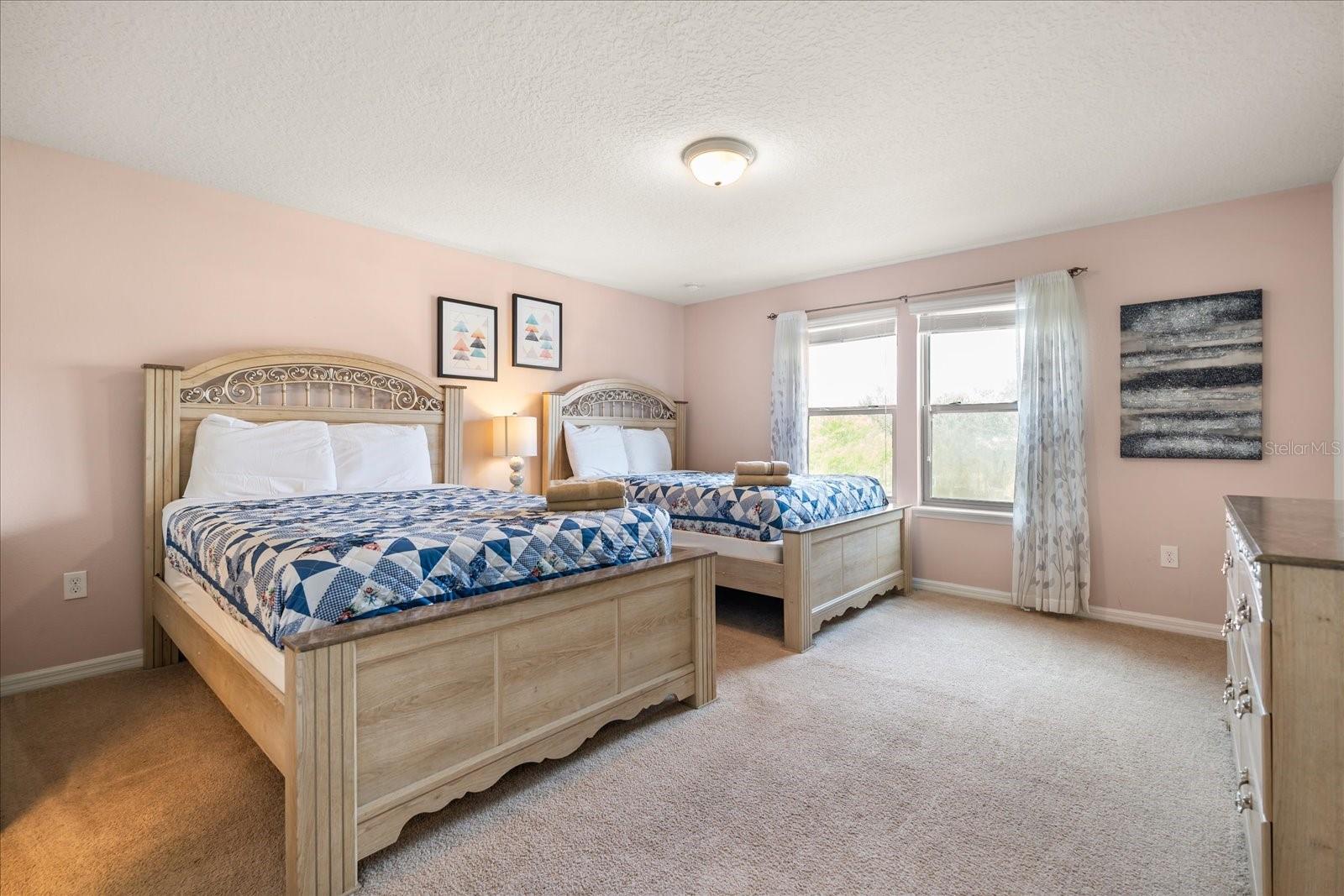 Image 22 of 52 For 5425 Misty Oak Circle