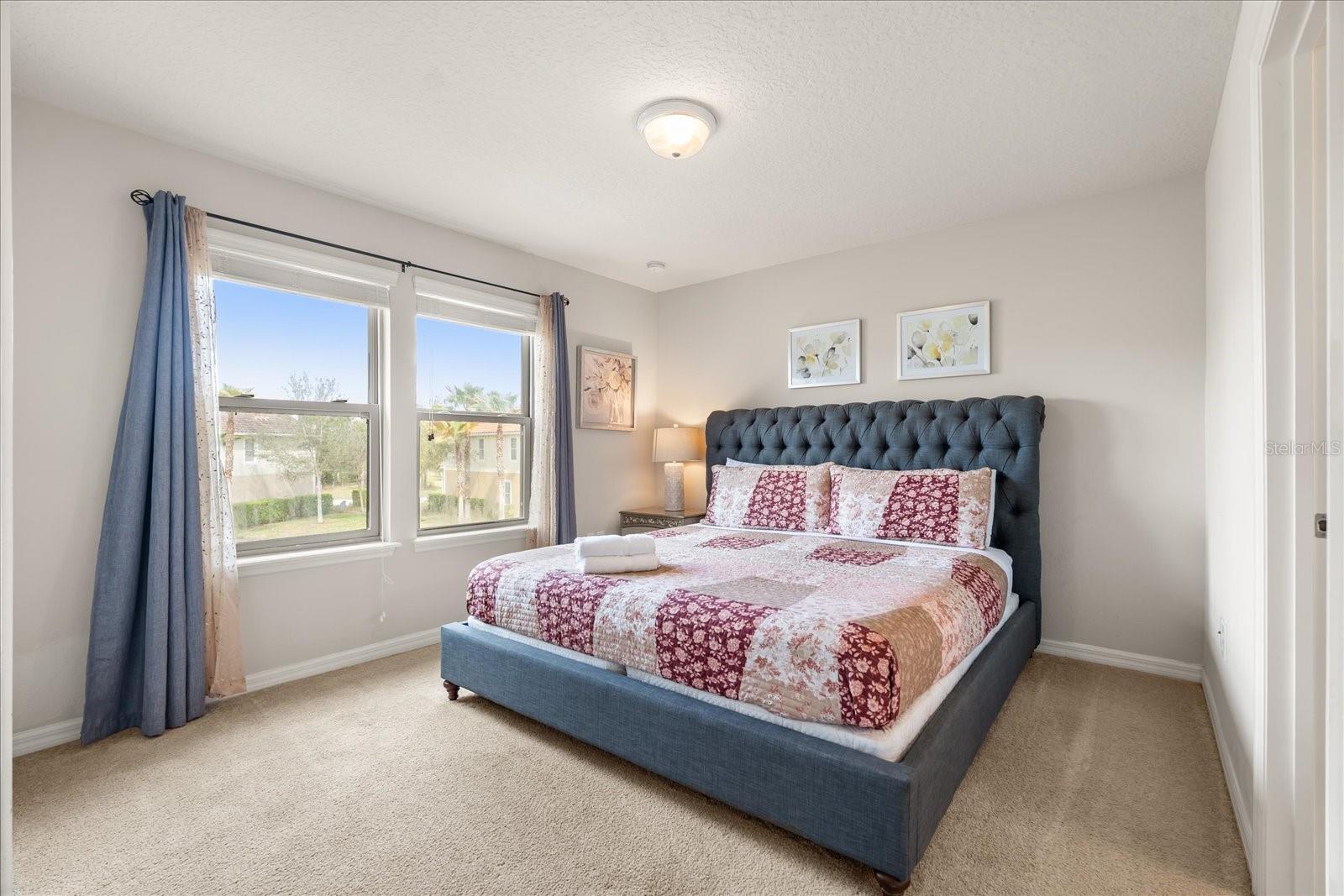 Image 27 of 52 For 5425 Misty Oak Circle