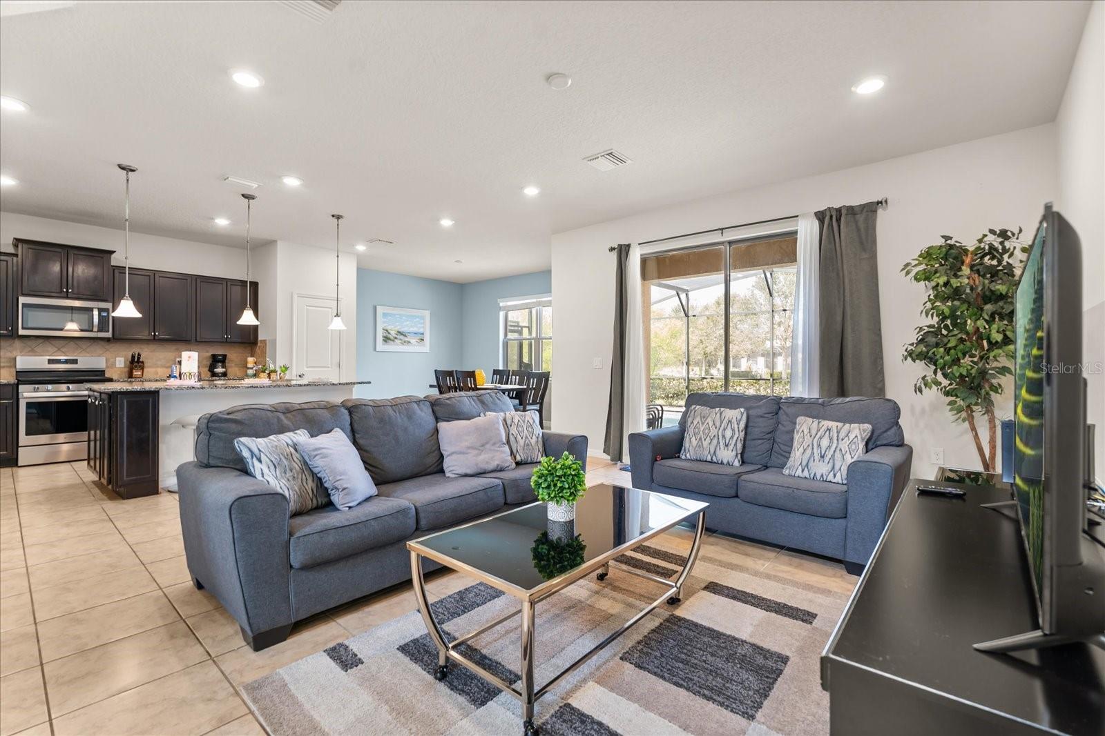 Image 6 of 52 For 5425 Misty Oak Circle