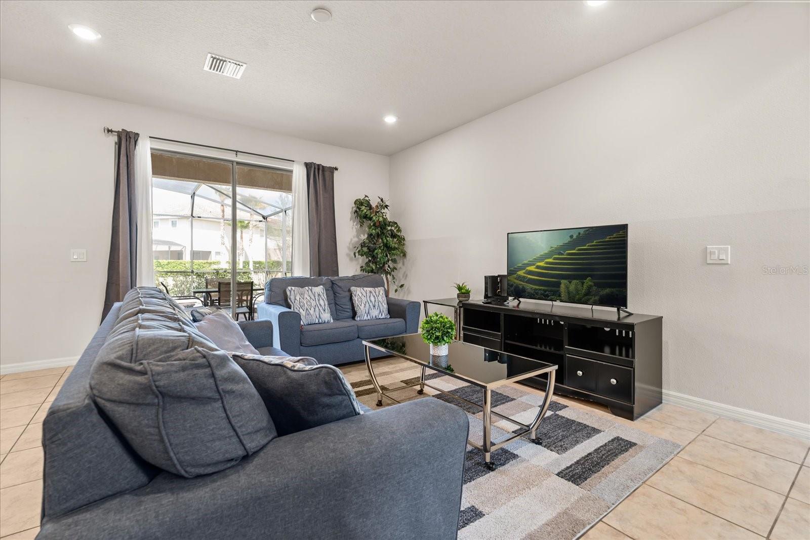 Image 7 of 52 For 5425 Misty Oak Circle