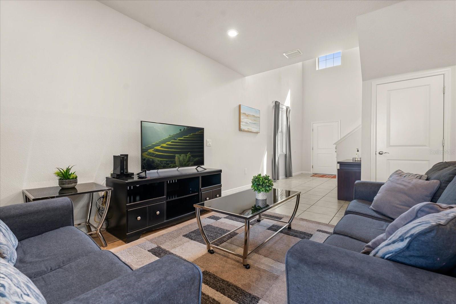 Image 8 of 52 For 5425 Misty Oak Circle