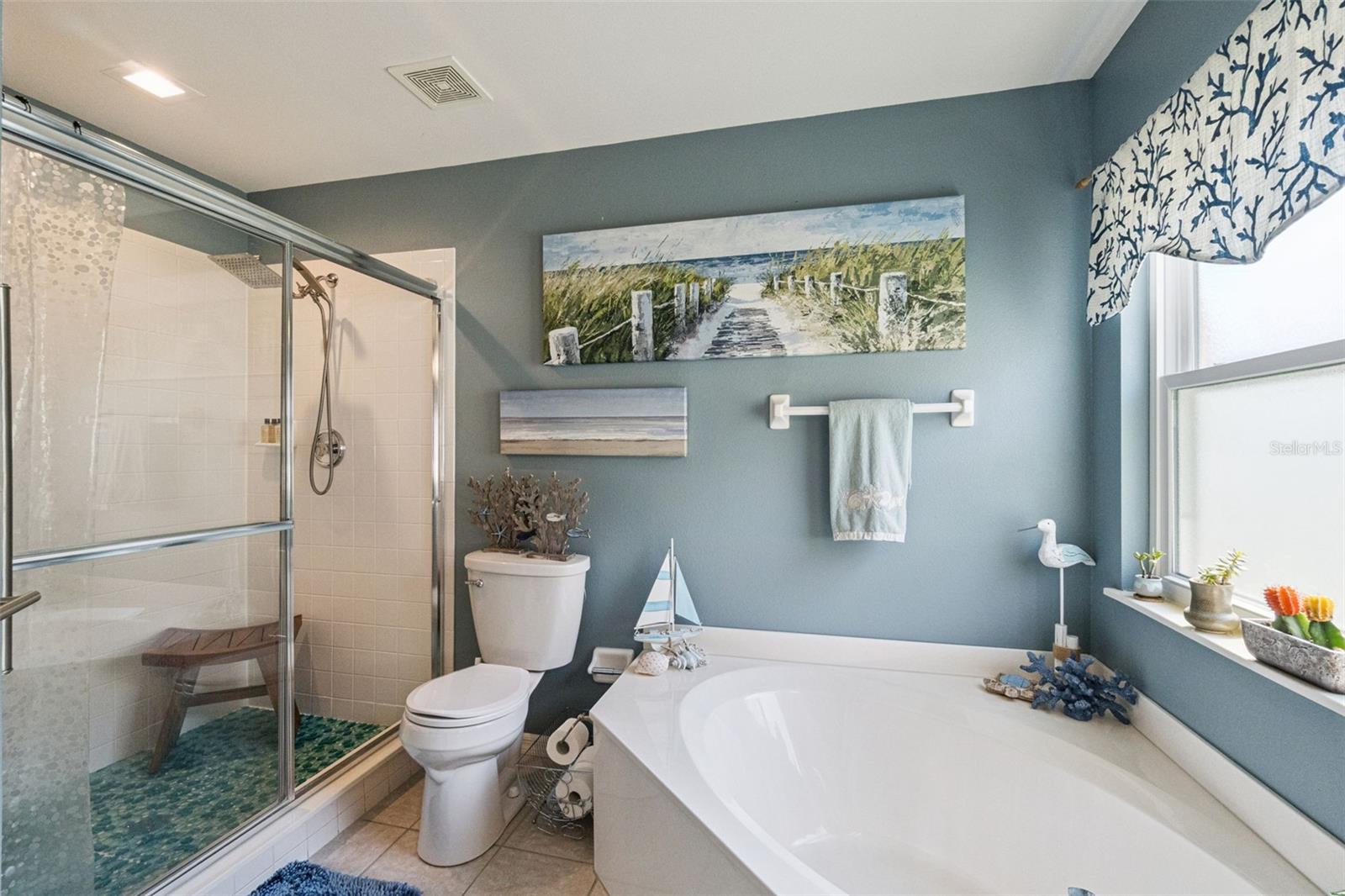 Image 12 of 25 For 326 Canary Island Circle