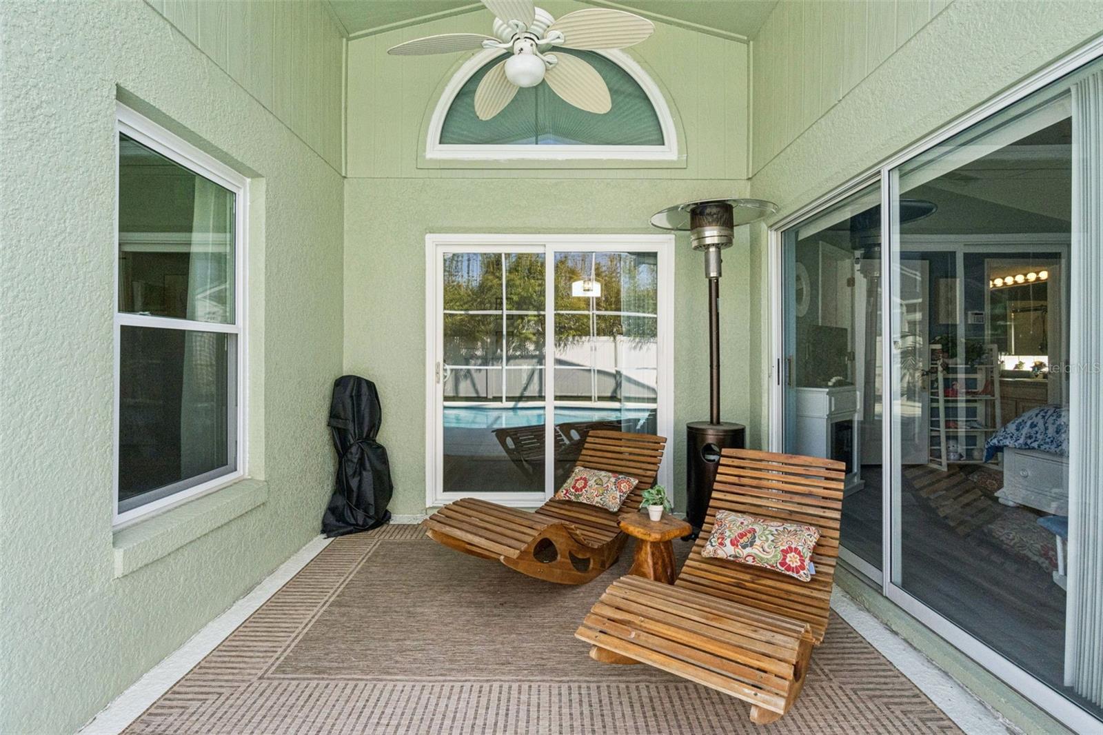 Image 20 of 25 For 326 Canary Island Circle