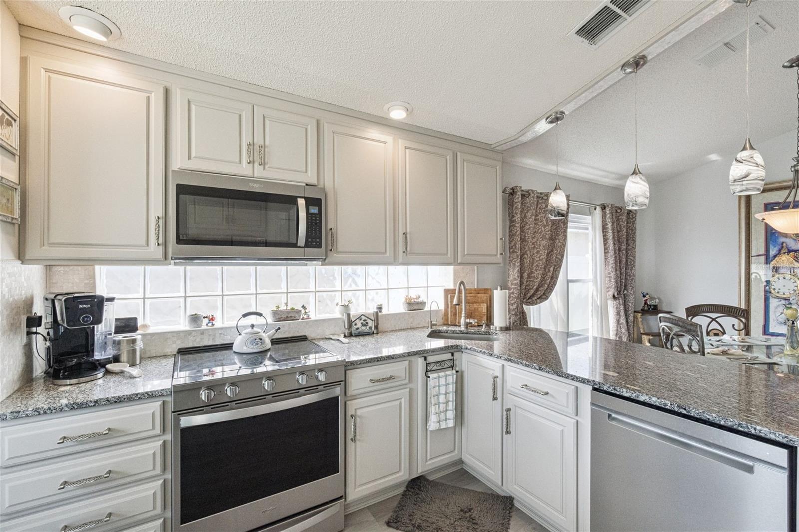 Image 5 of 25 For 326 Canary Island Circle