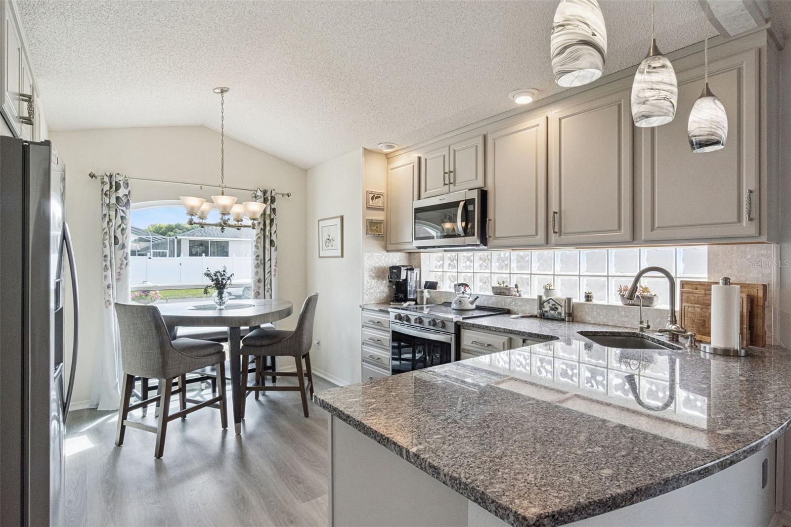 Image 6 of 25 For 326 Canary Island Circle