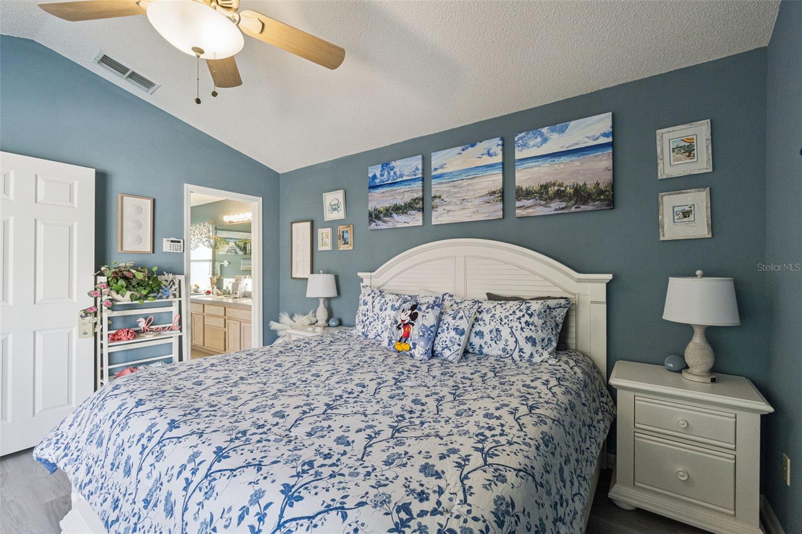 Image 9 of 25 For 326 Canary Island Circle