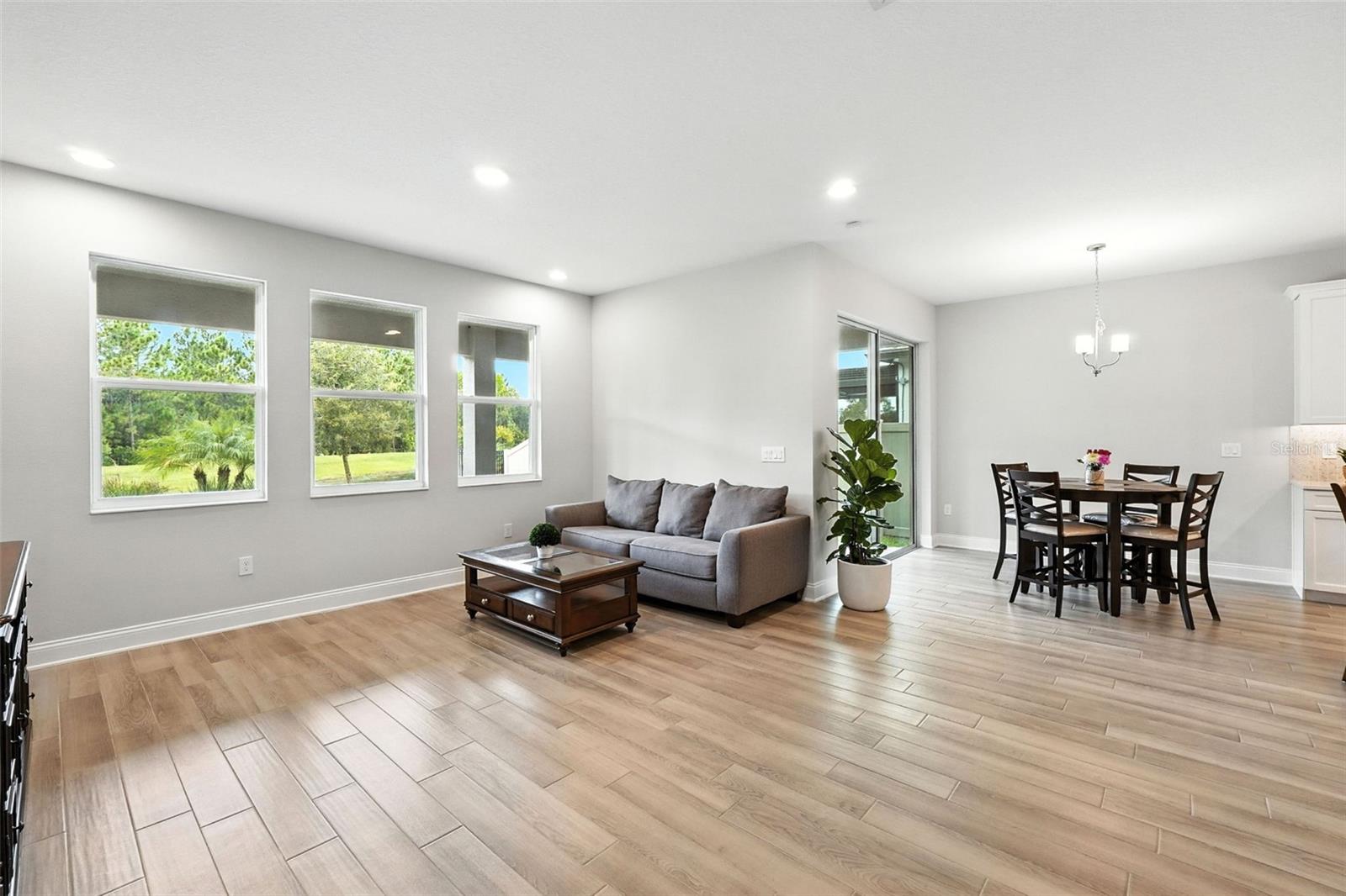 Image 20 of 54 For 12410 Encore At Ovation Way