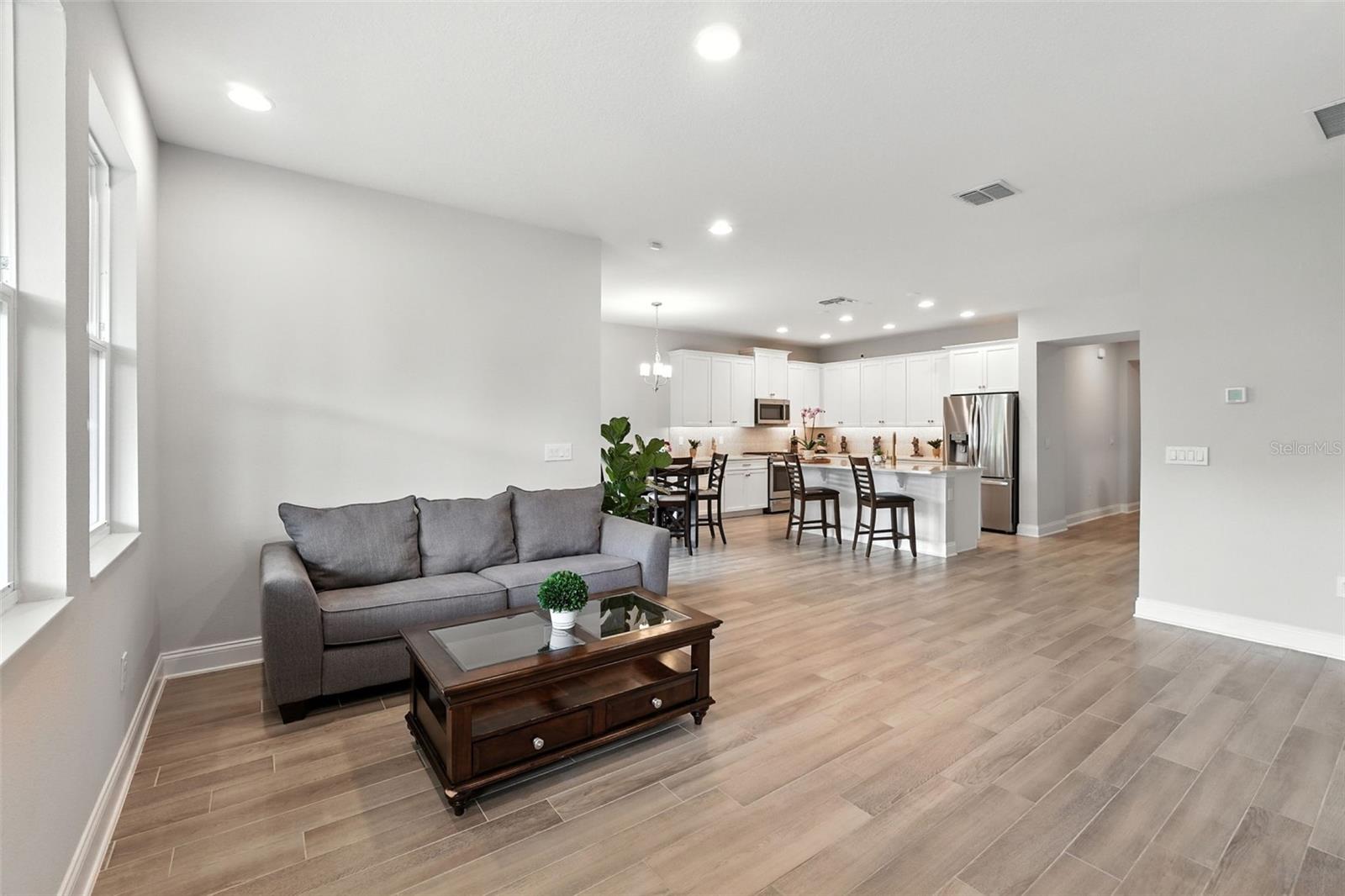 Image 21 of 54 For 12410 Encore At Ovation Way