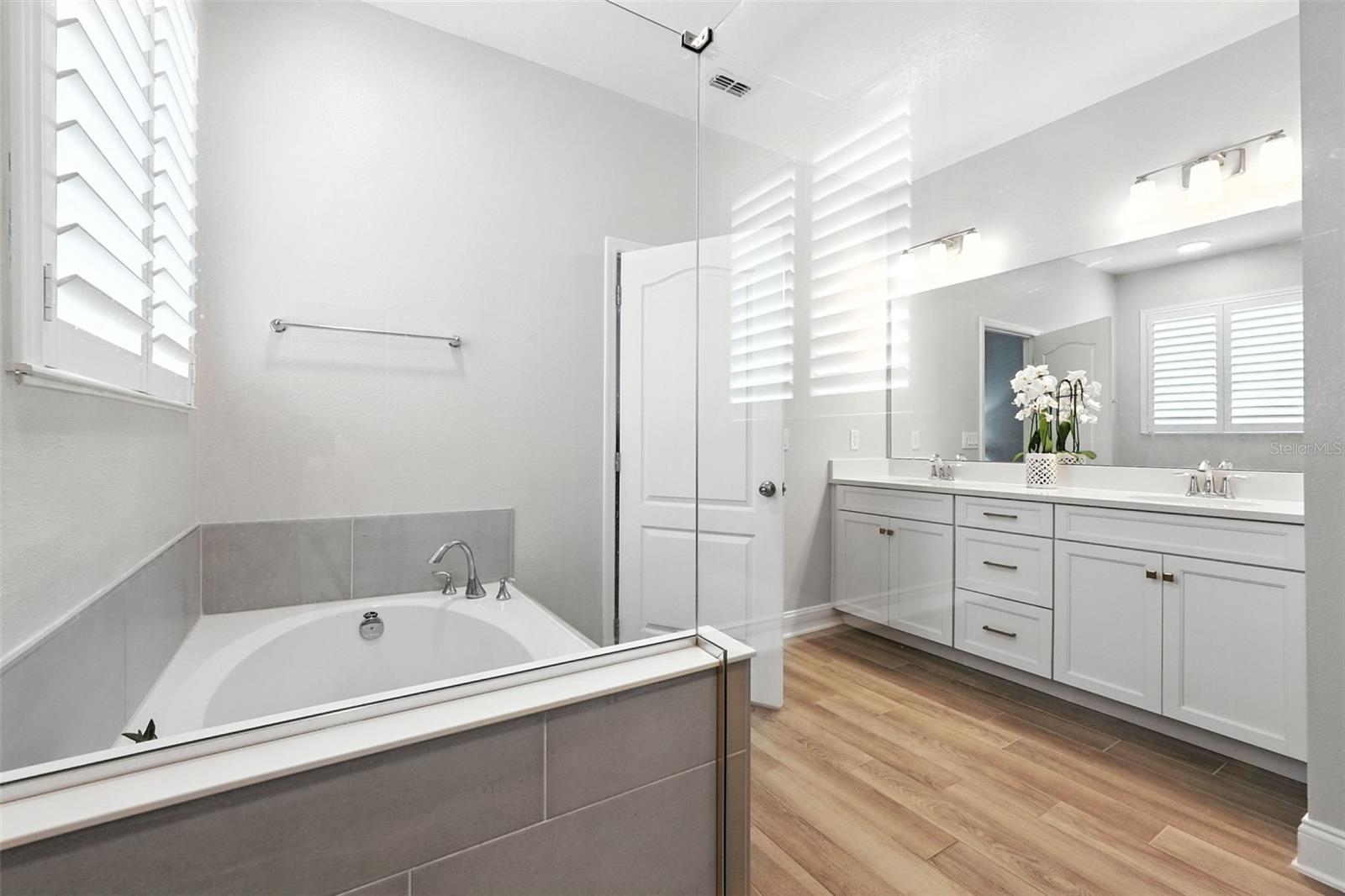 Image 27 of 54 For 12410 Encore At Ovation Way