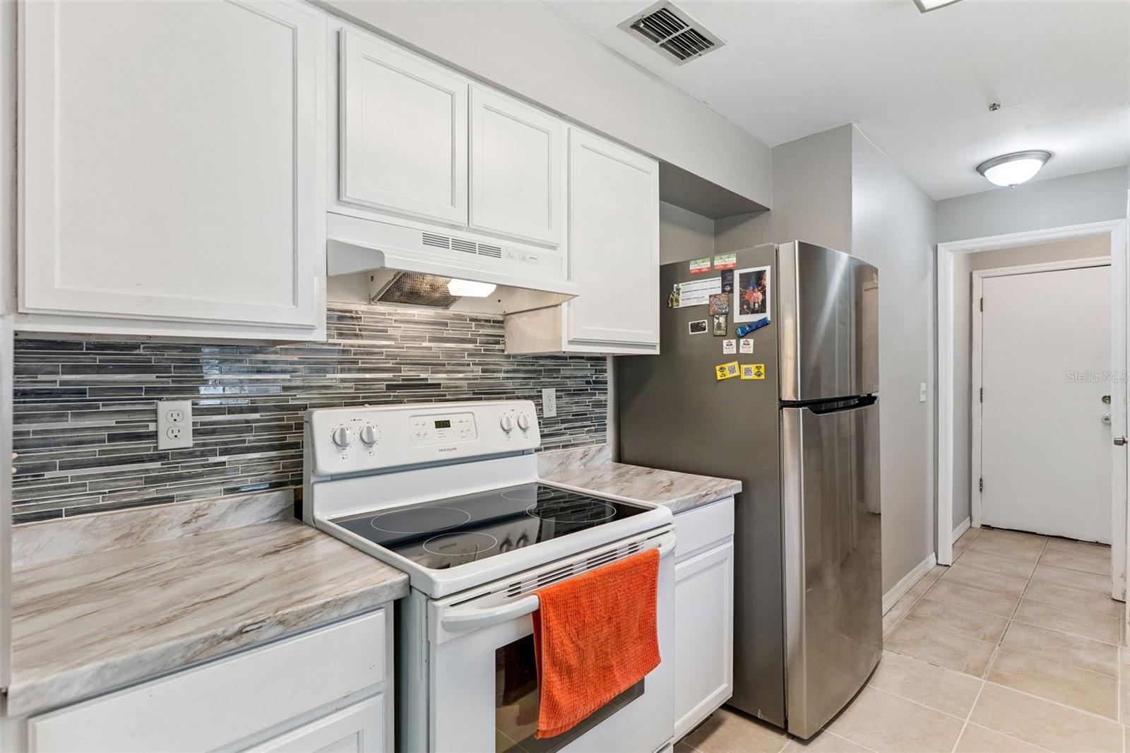 Image 14 of 37 For 2072 Burma Road