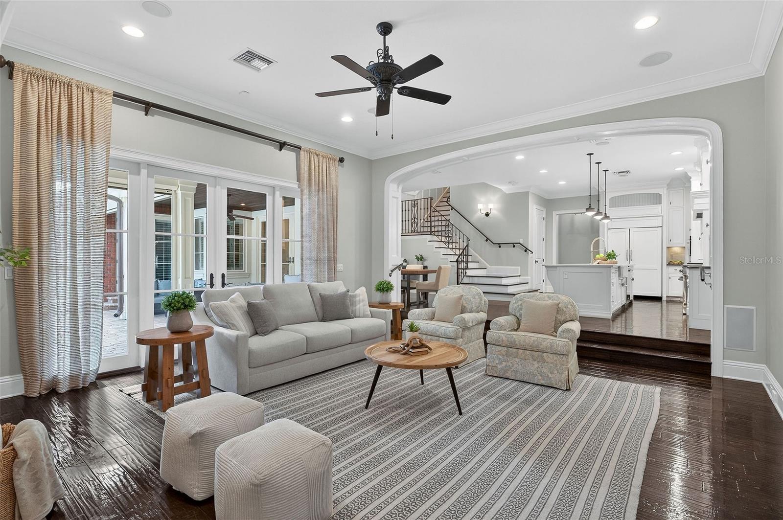 Image 25 of 66 For 141 Glenridge Way