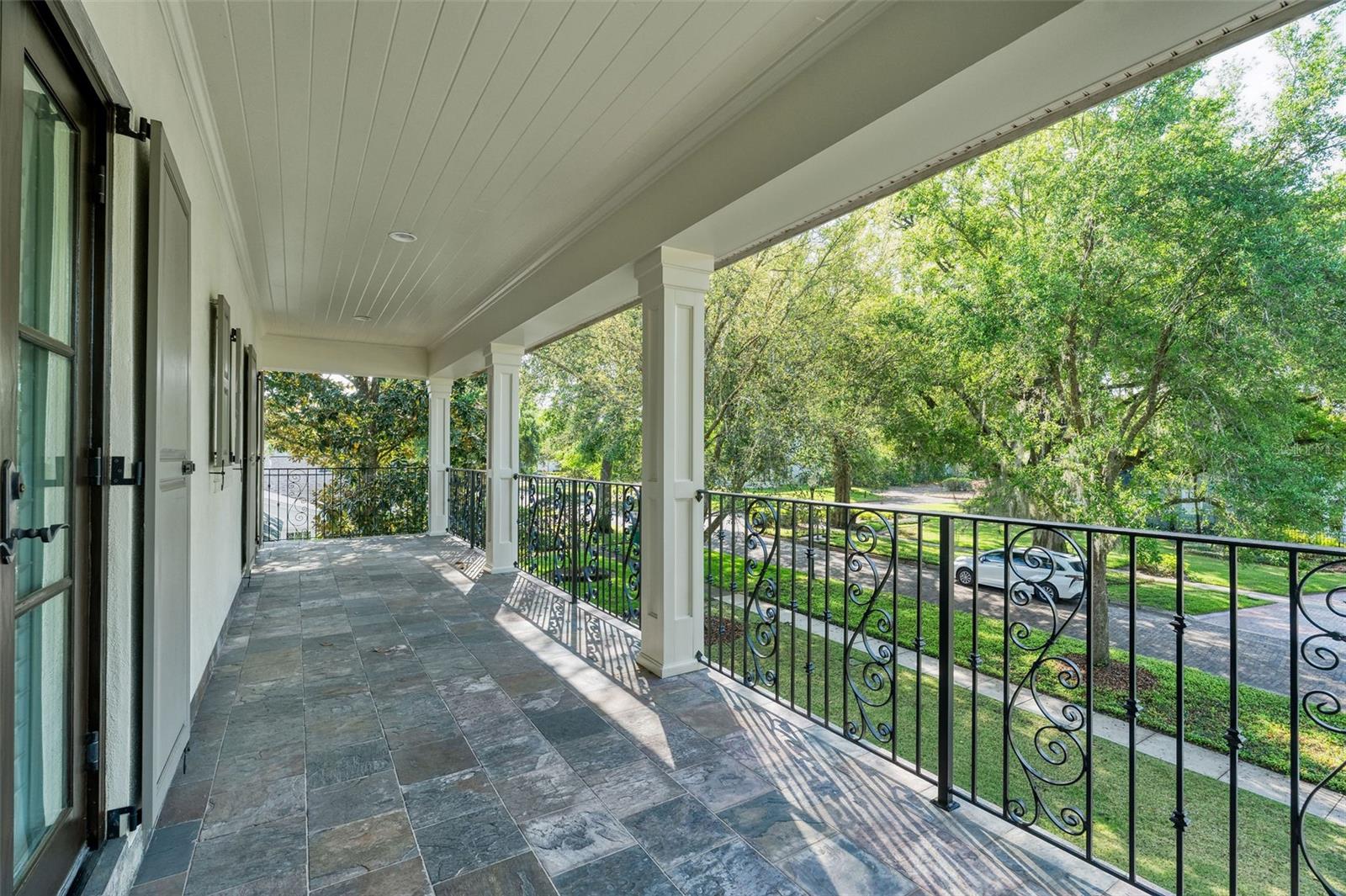 Image 49 of 66 For 141 Glenridge Way