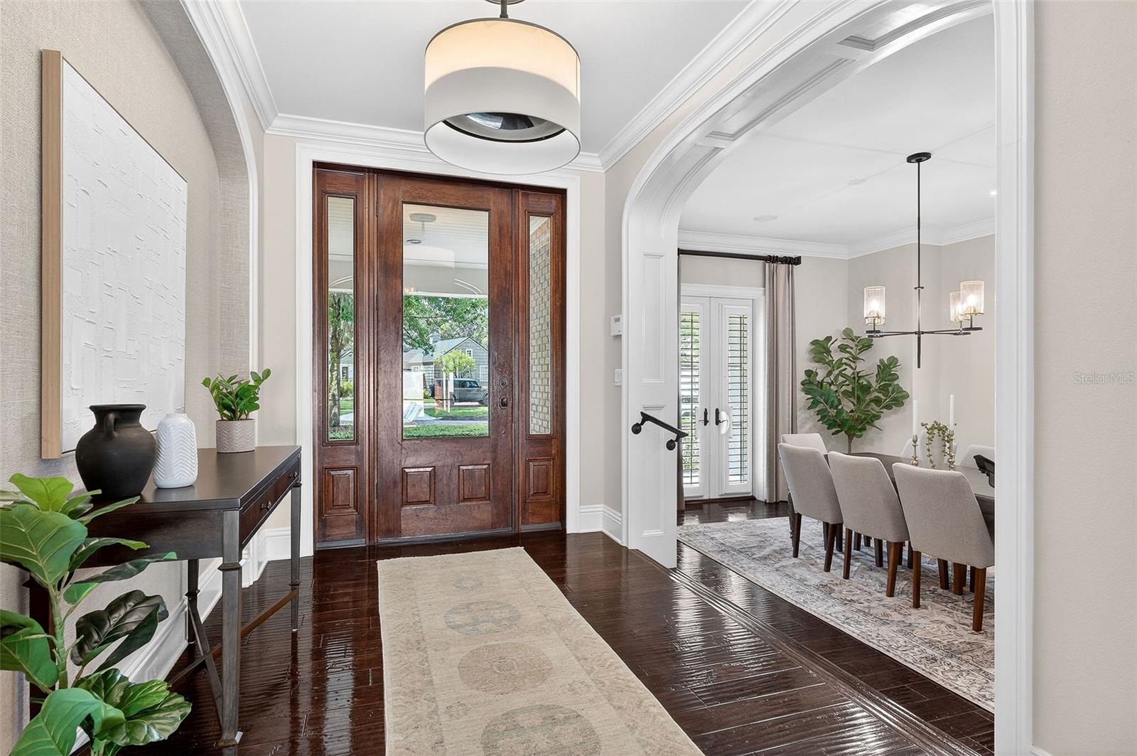 Image 5 of 66 For 141 Glenridge Way