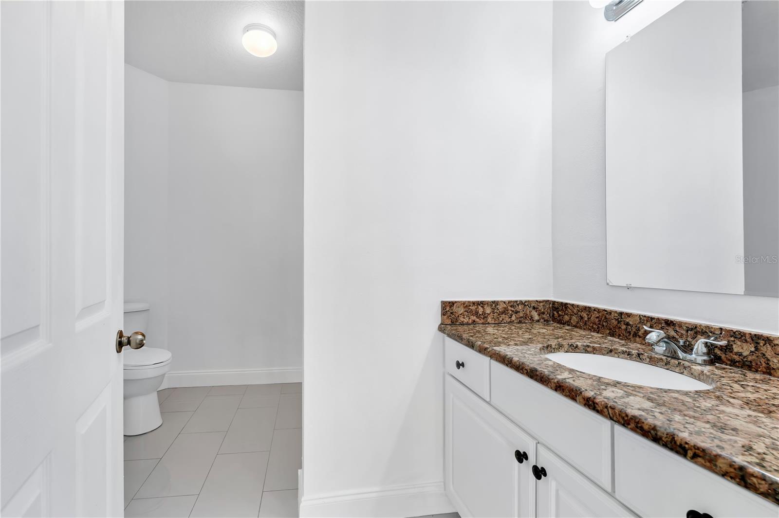 Image 28 of 35 For 12855 Madison Pointe Circle 101