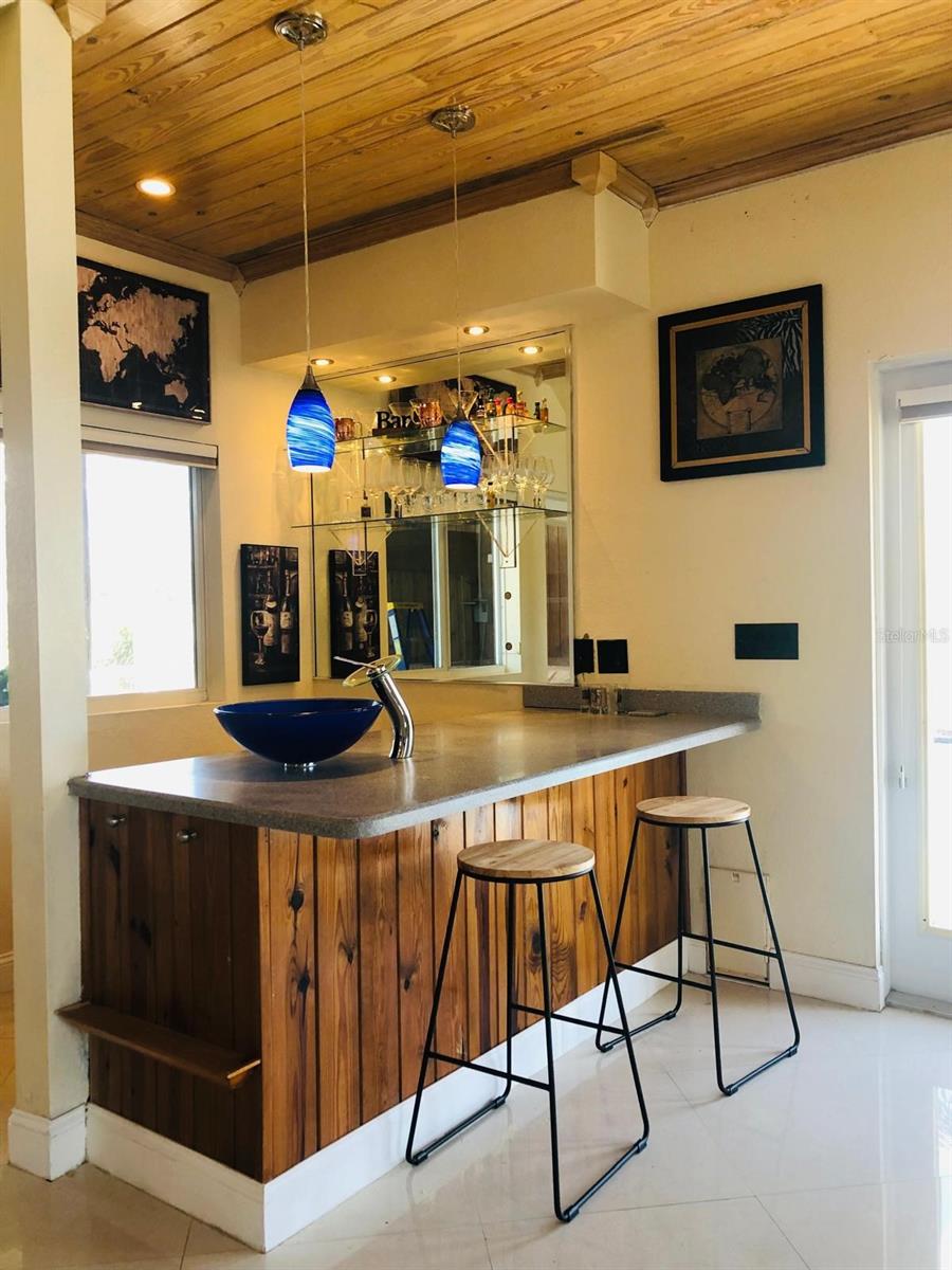 Image 2 of 25 For 2112 East Dunbrooke Cir