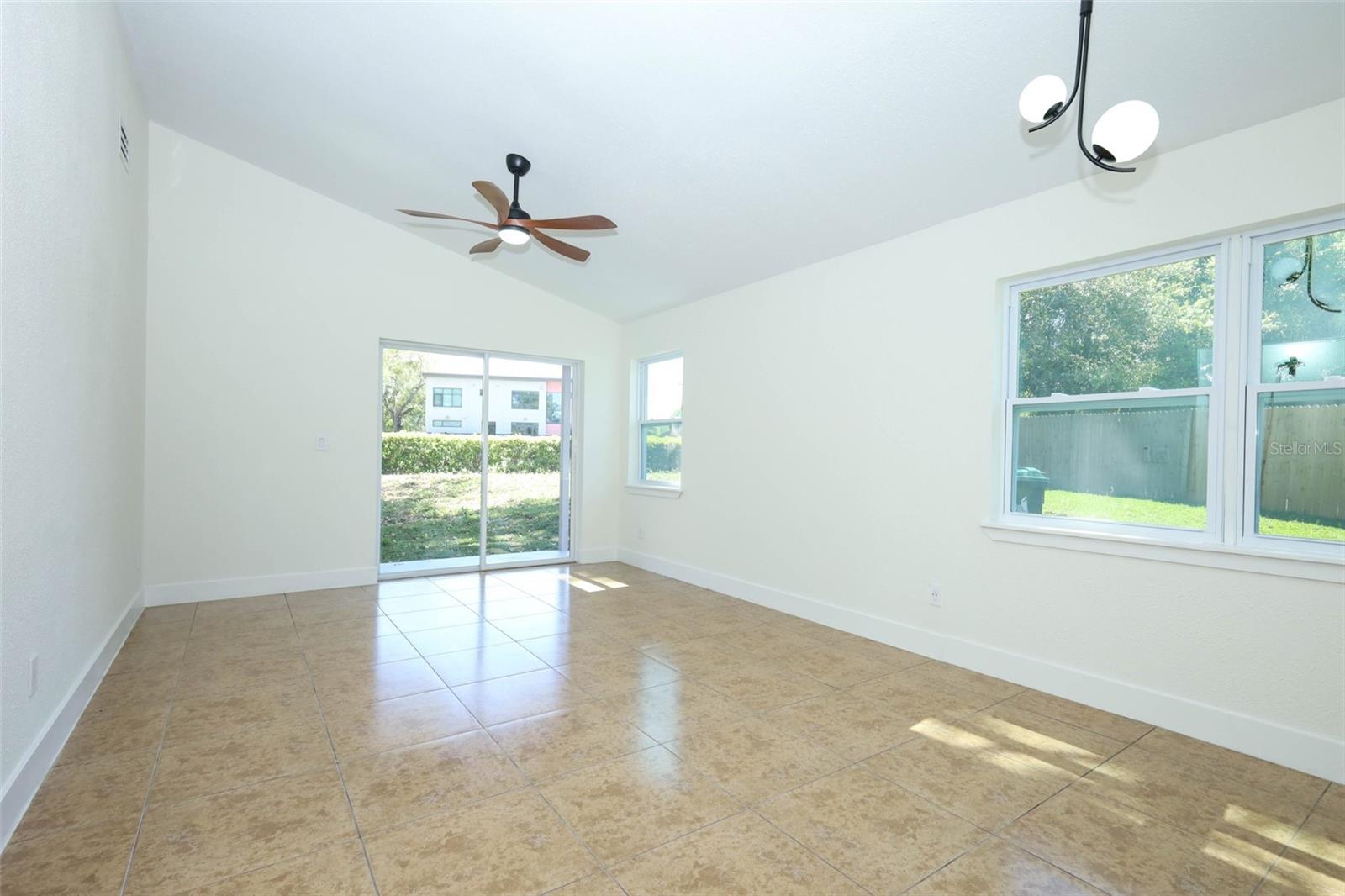 Image 14 of 48 For 11639 Shilpa Court