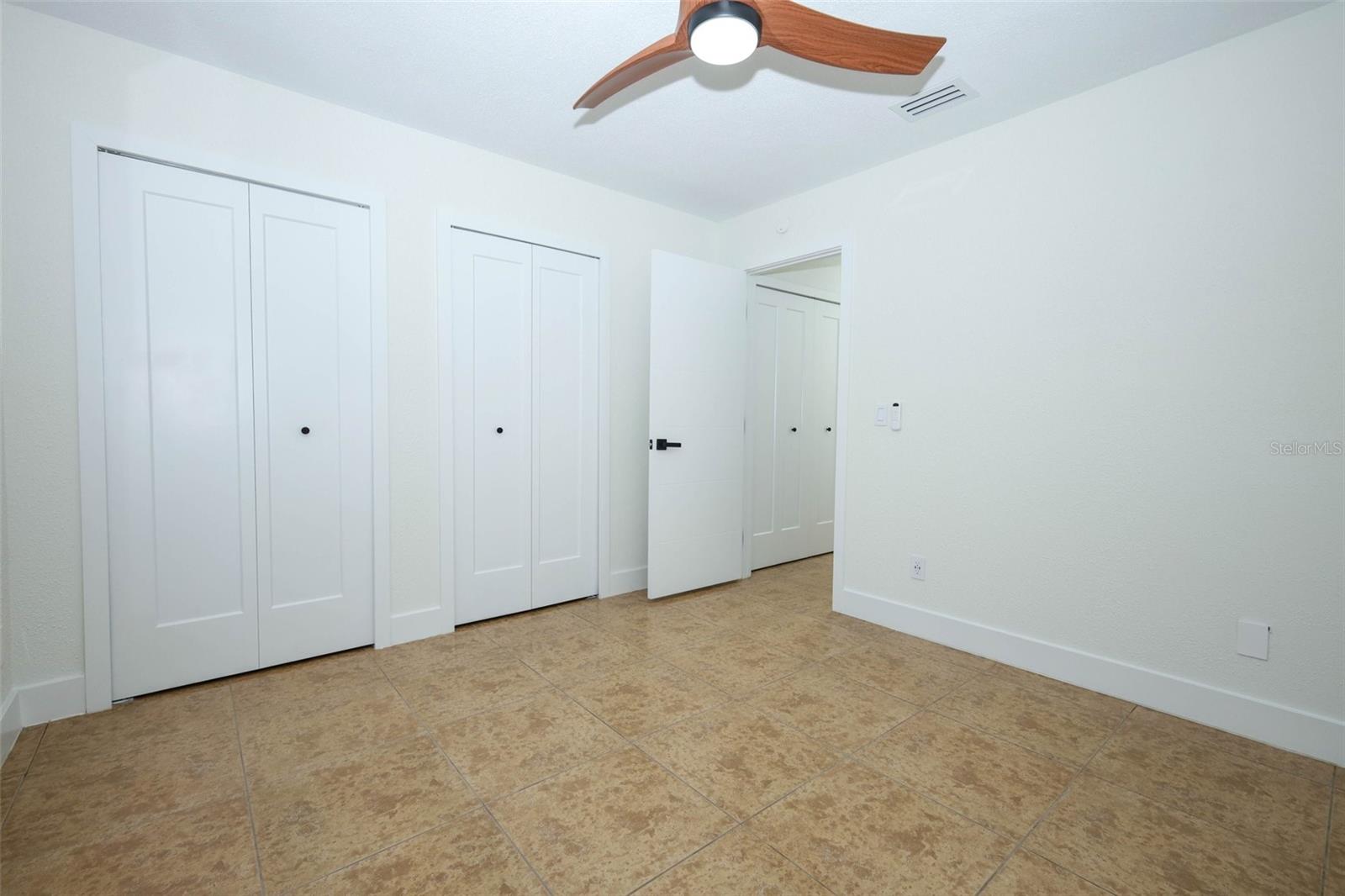 Image 25 of 48 For 11639 Shilpa Court