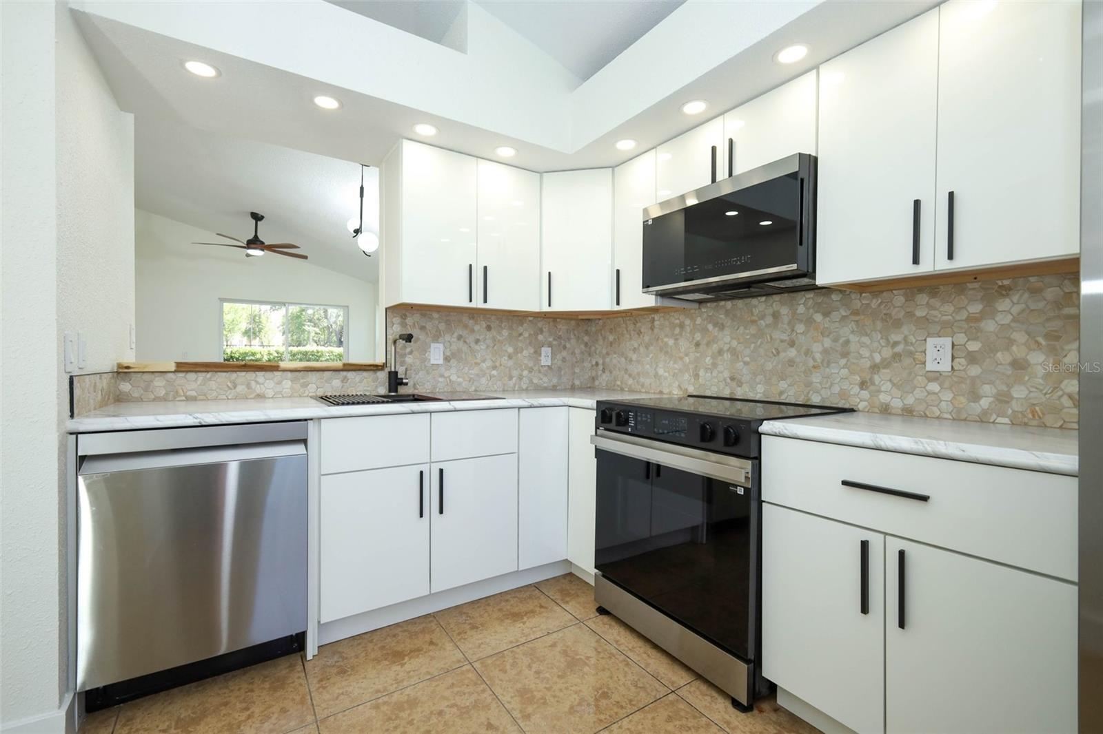 Image 8 of 48 For 11639 Shilpa Court