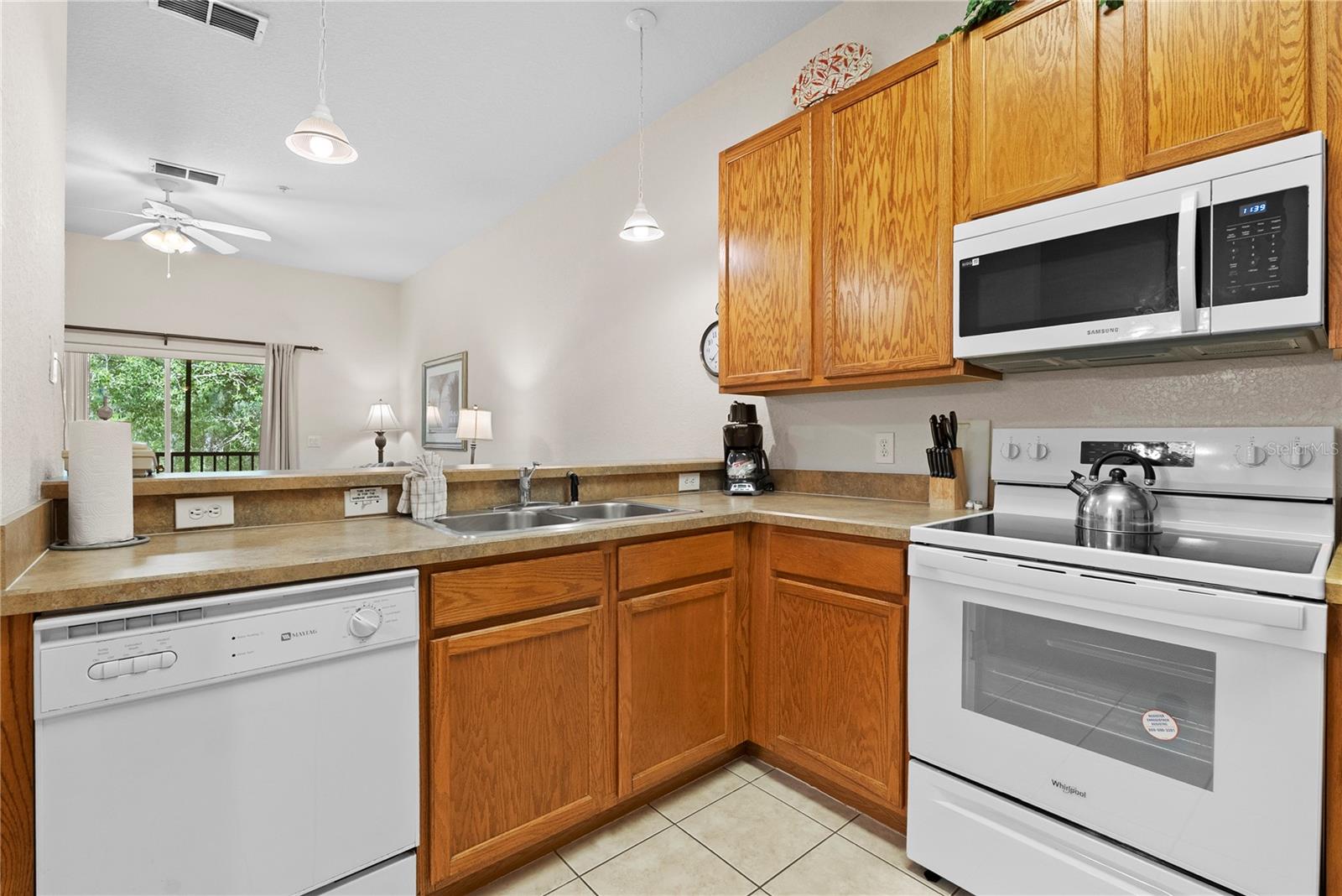 Image 5 of 25 For 806 Gran Bahama Boulevard 30806