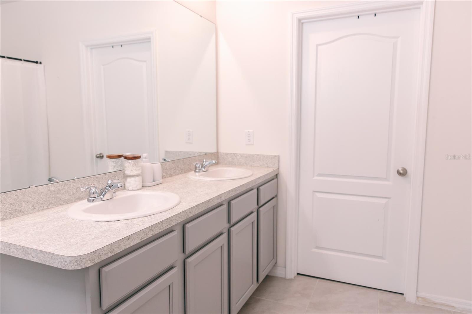 Image 15 of 22 For 791 Auburn Grove Court