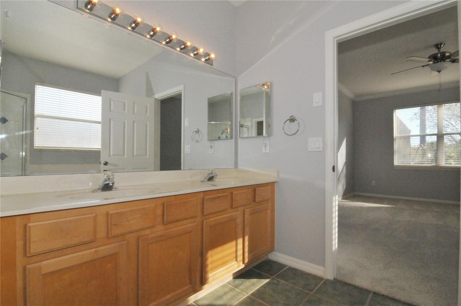 Image 23 of 35 For 5373 Red Leaf Court