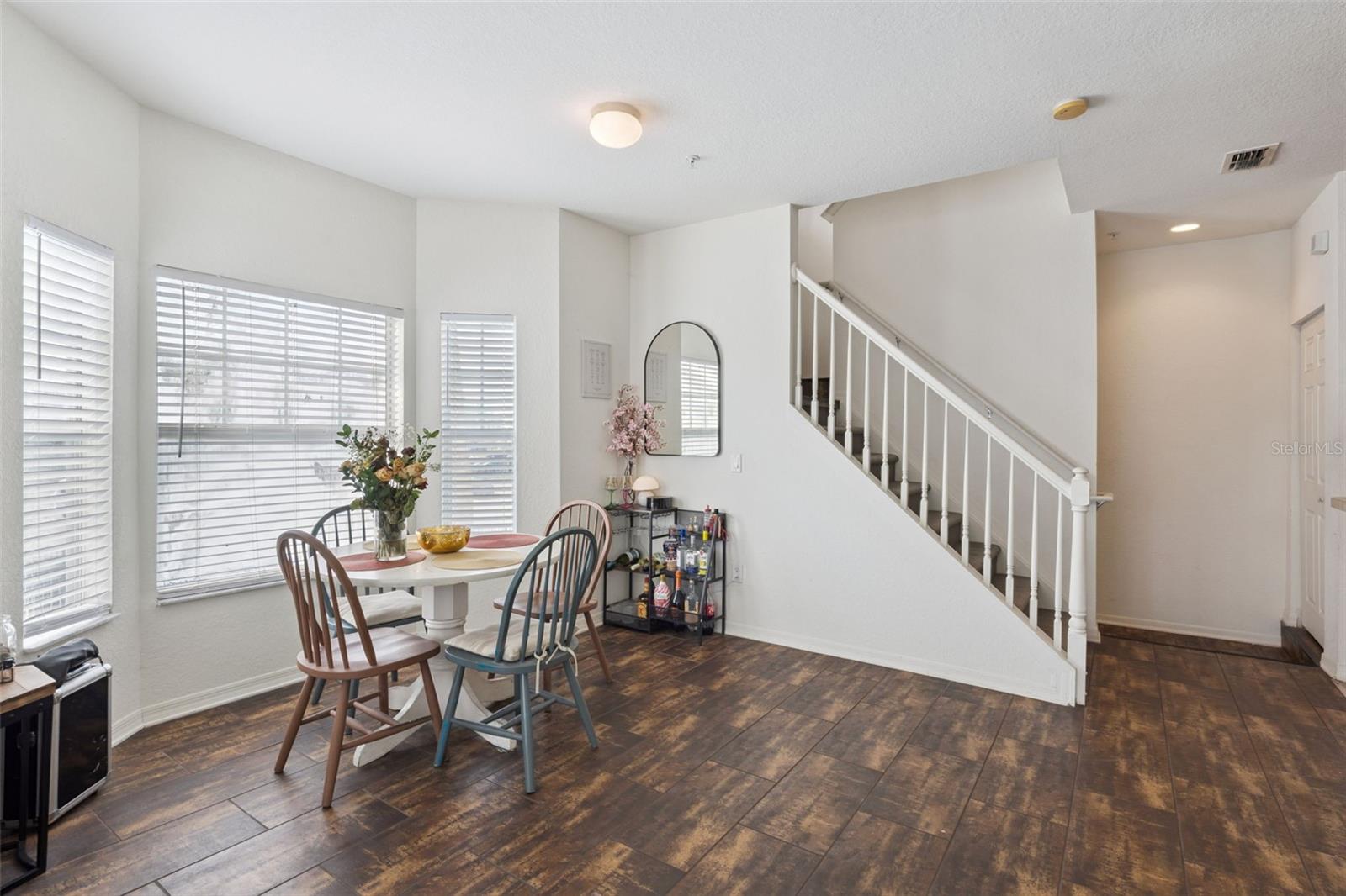 Image 14 of 42 For 2604 Grand Central Parkway 12