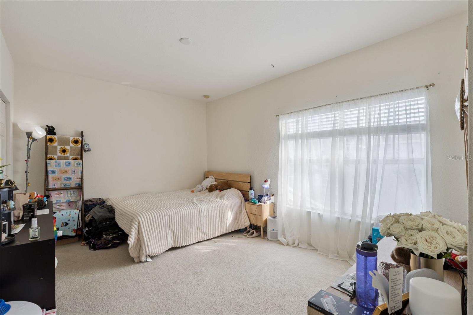 Image 19 of 42 For 2604 Grand Central Parkway 12