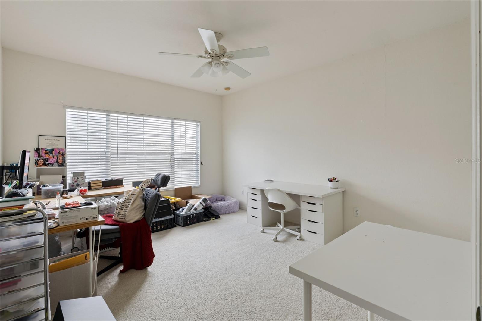 Image 25 of 42 For 2604 Grand Central Parkway 12