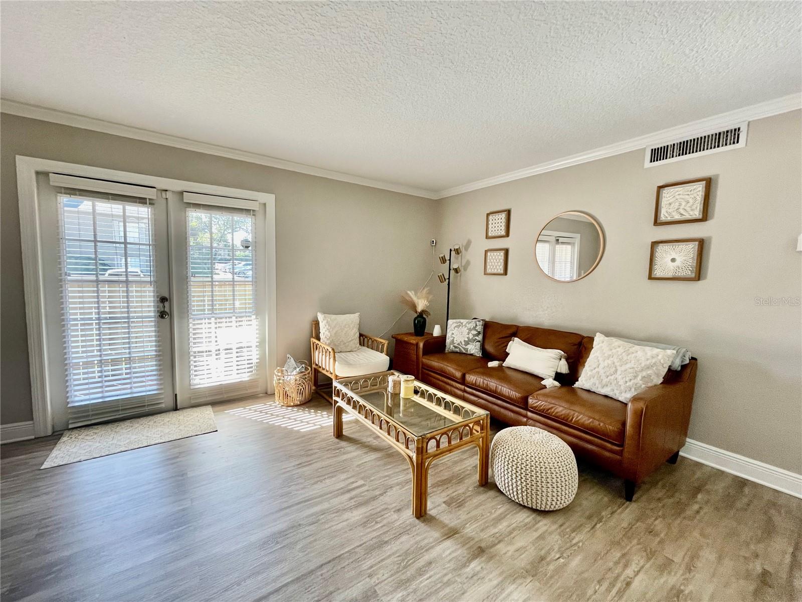 Image 4 of 14 For 305 Wymore Road 101