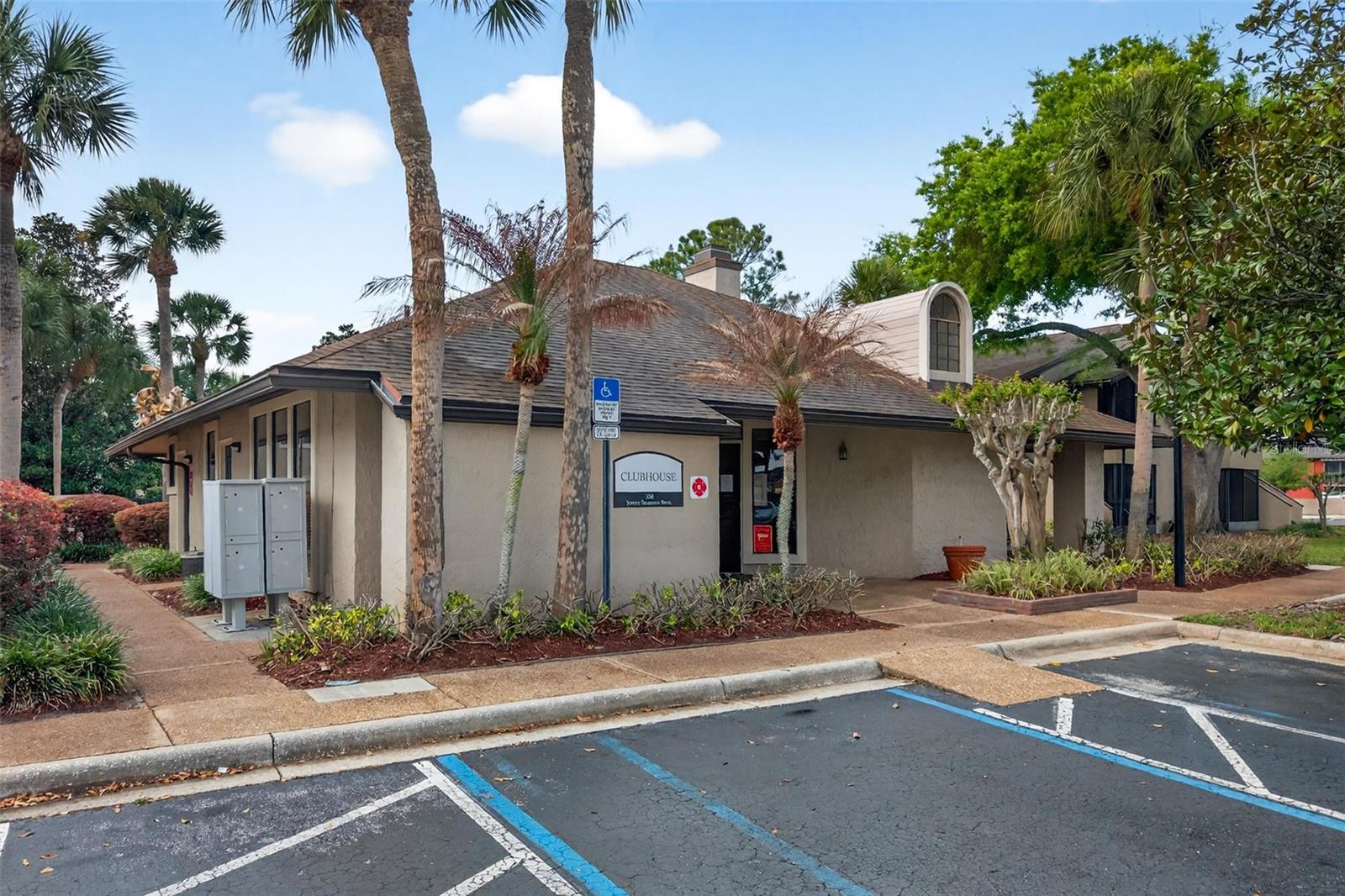 Image 28 of 48 For 2929 Antique Oaks Circle 53