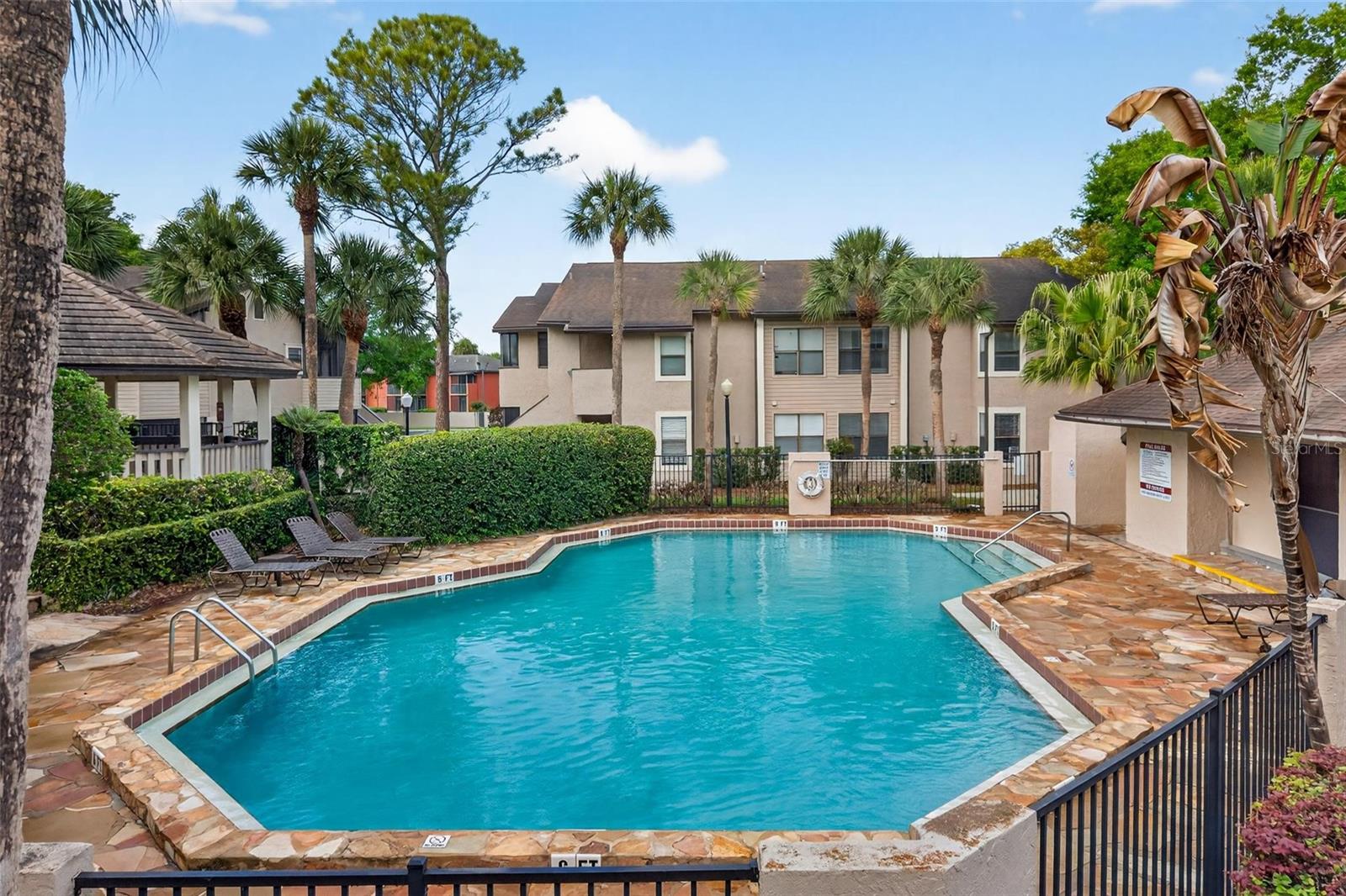 Image 30 of 48 For 2929 Antique Oaks Circle 53