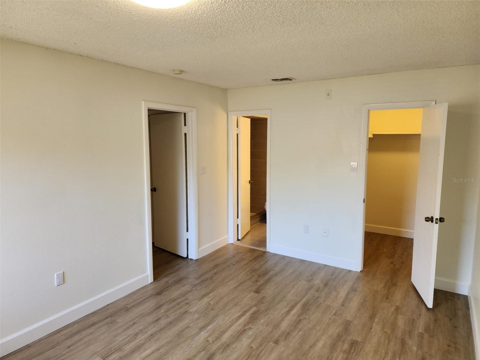 Image 10 of 27 For 310 Cherokee Court F