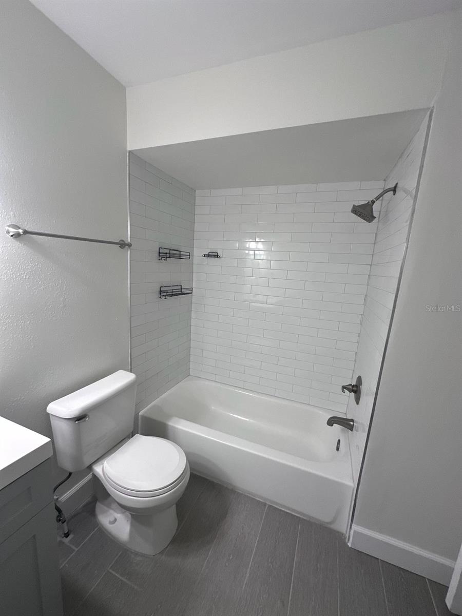 Image 16 of 27 For 310 Cherokee Court F