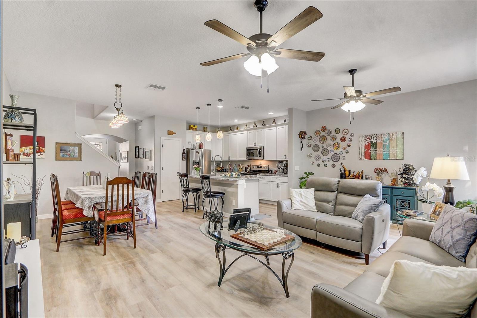 Image 10 of 23 For 517 Lake Eagle Lane