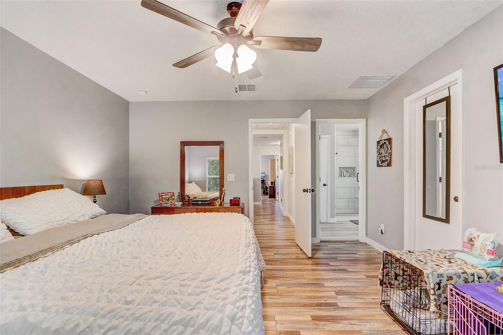 Image 13 of 23 For 517 Lake Eagle Lane