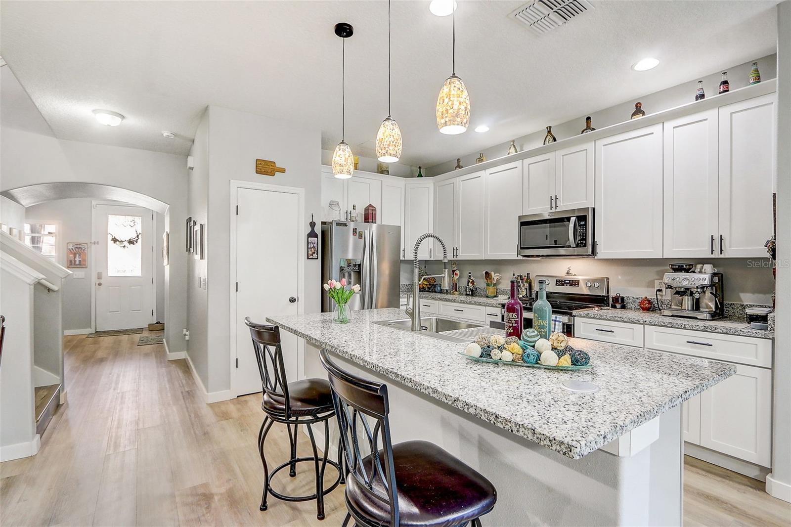 Image 7 of 23 For 517 Lake Eagle Lane