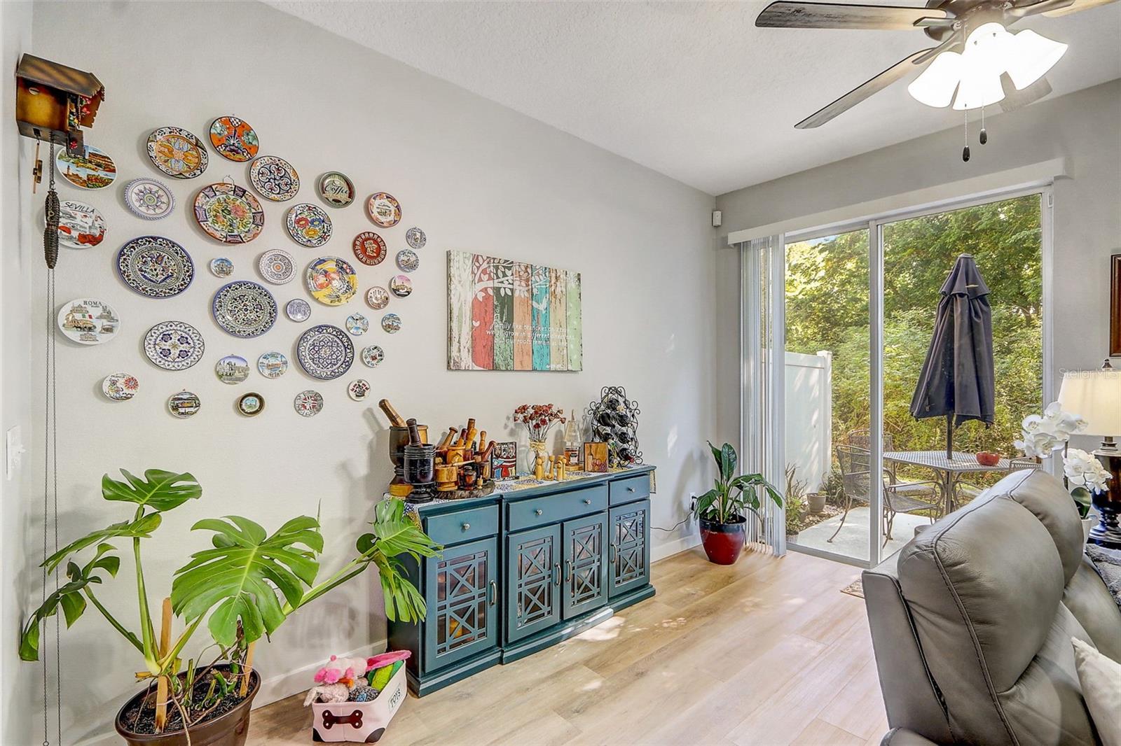 Image 9 of 23 For 517 Lake Eagle Lane