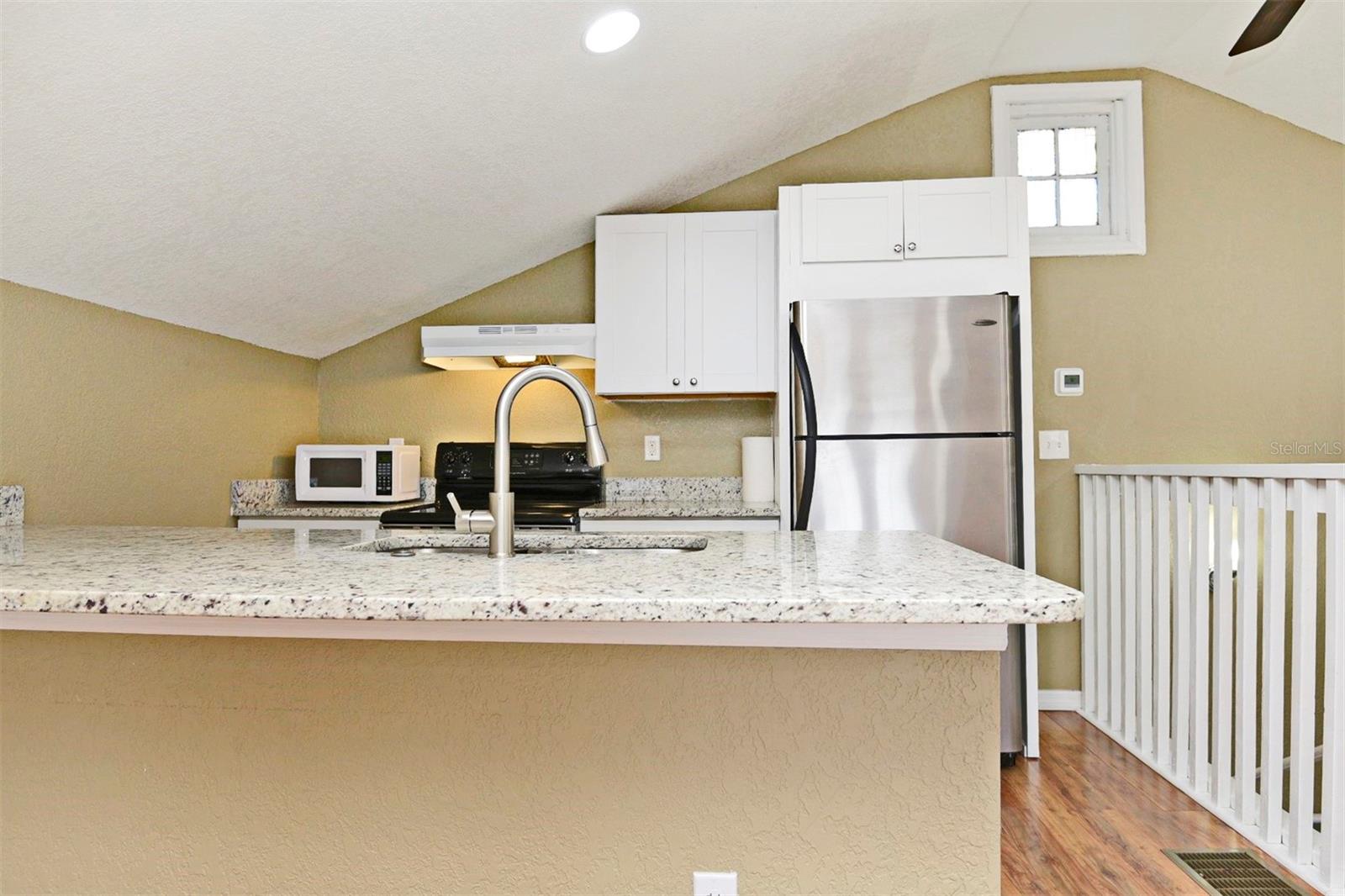 Image 12 of 21 For 1023 Amelia Street