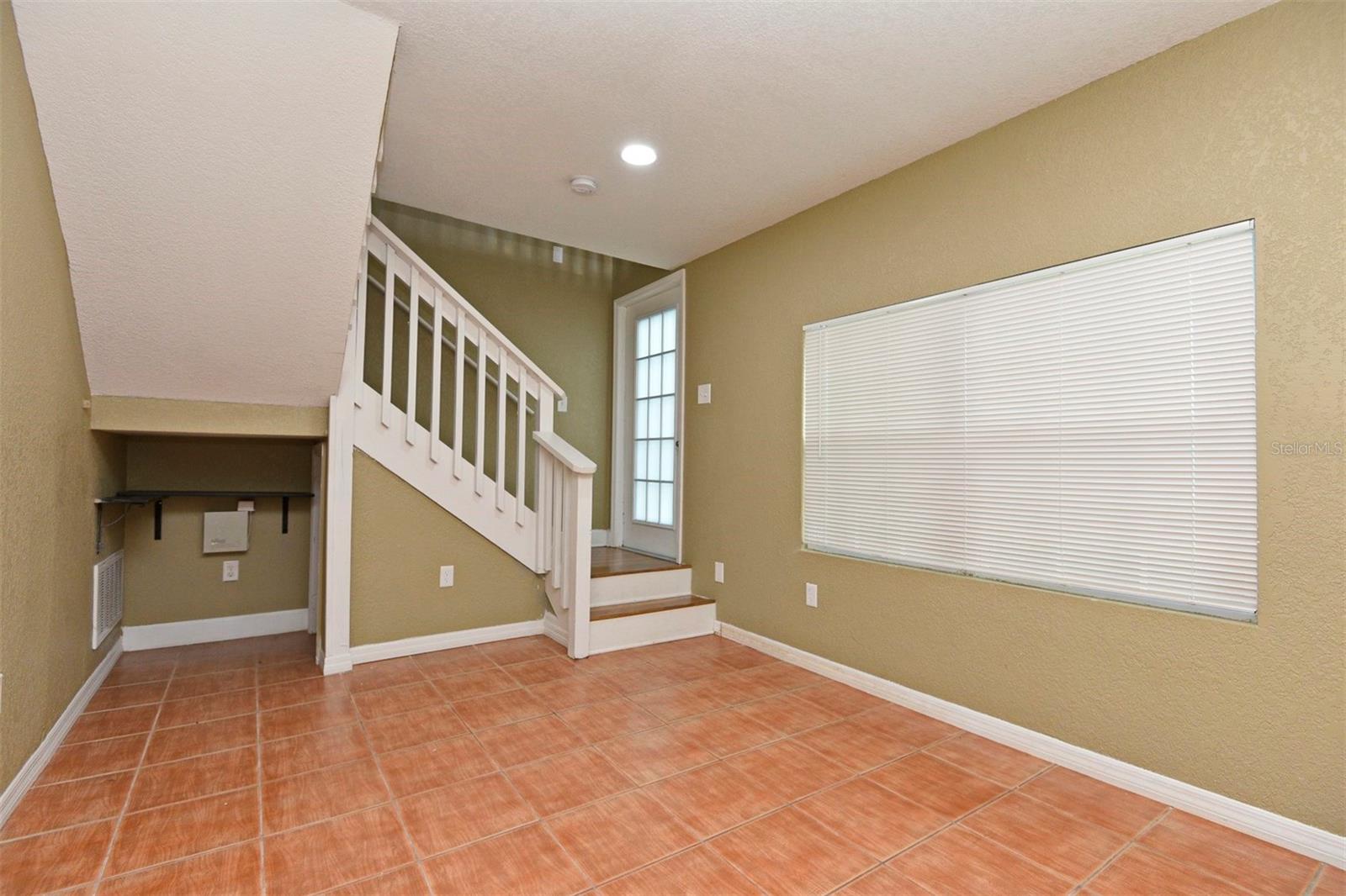 Image 3 of 21 For 1023 Amelia Street