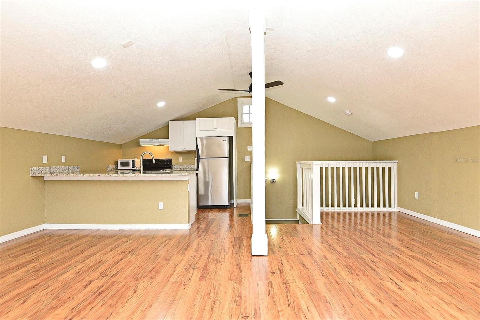 Image 7 of 21 For 1023 Amelia Street