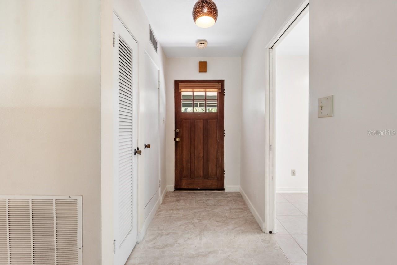 Image 29 of 33 For 1923 Linden Road