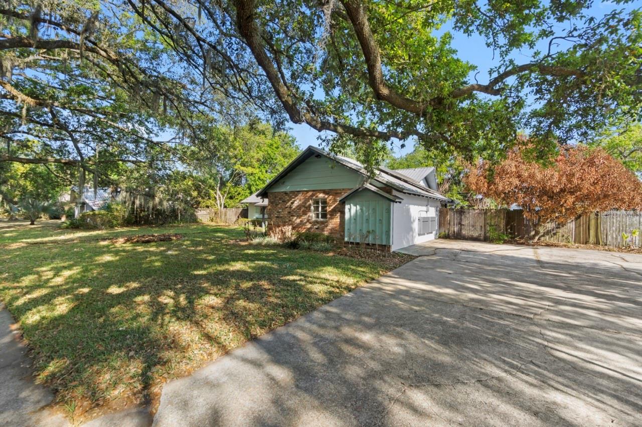 Image 5 of 33 For 1923 Linden Road