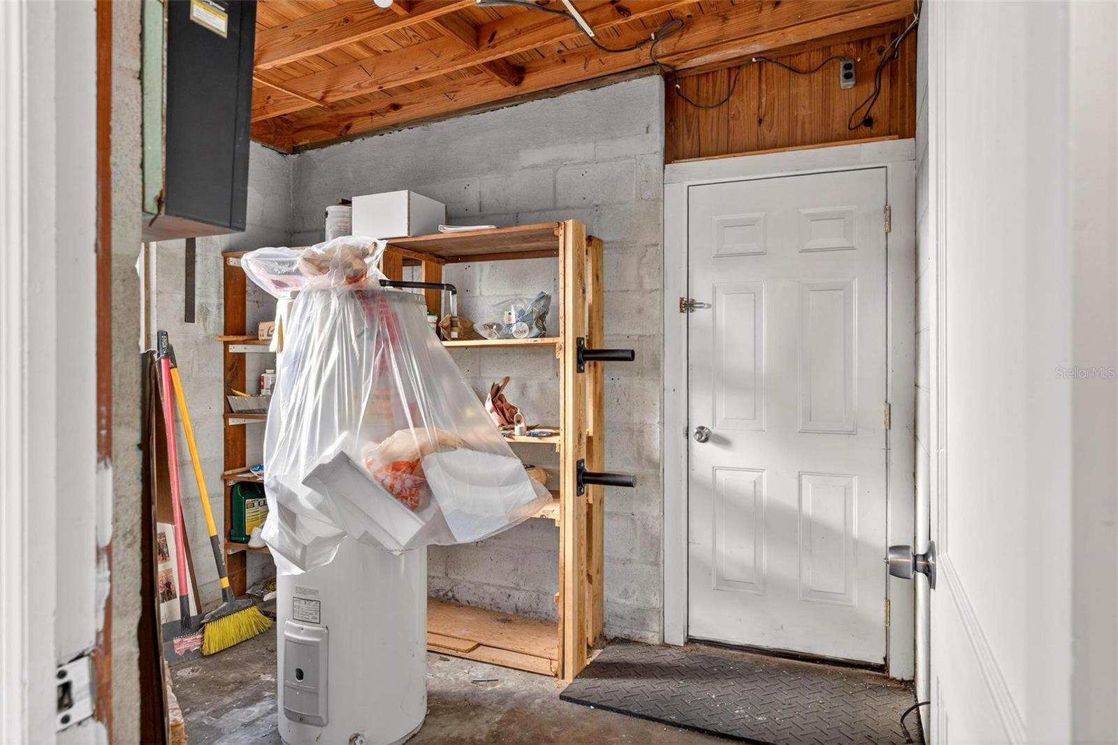 Image 21 of 41 For 1622 Omara Court