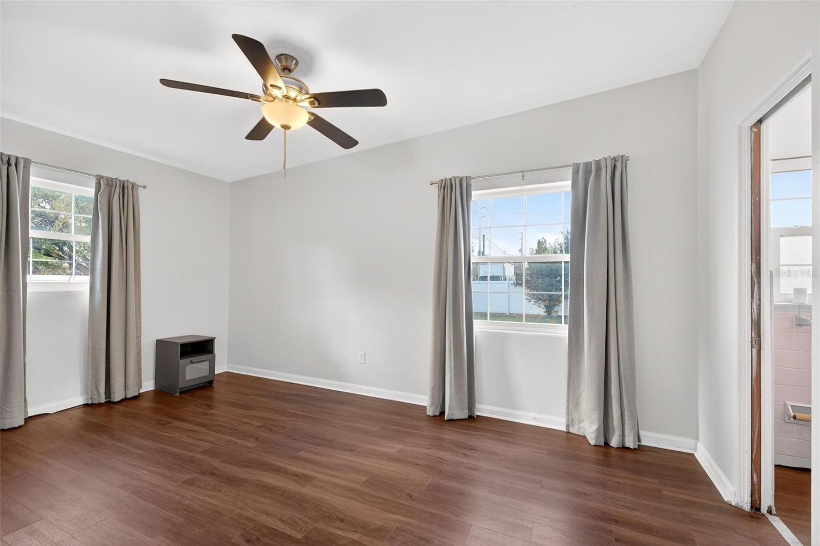 Image 29 of 41 For 1622 Omara Court