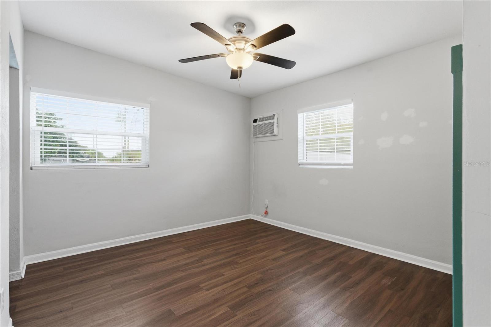 Image 35 of 41 For 1622 Omara Court