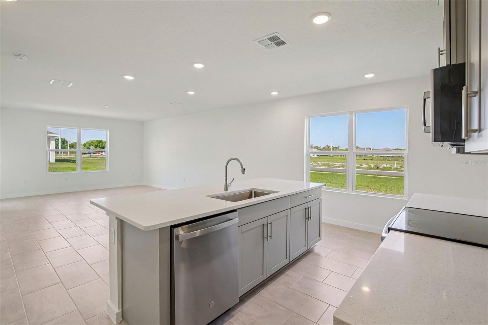 Image 8 of 36 For 804 Andrew Street