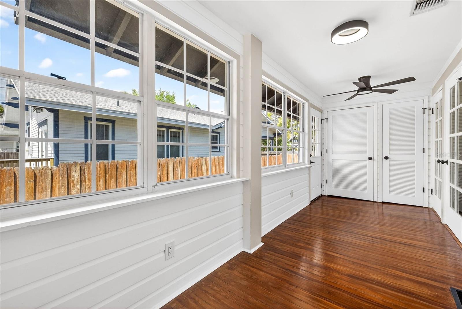 Image 19 of 66 For 1330 Cherry Street Ne